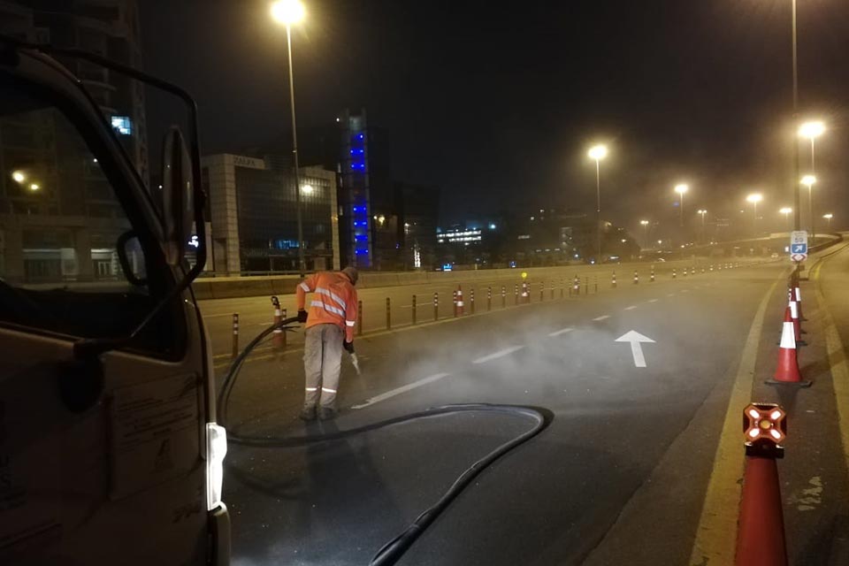 Sandblasting Work at Night, Dubai