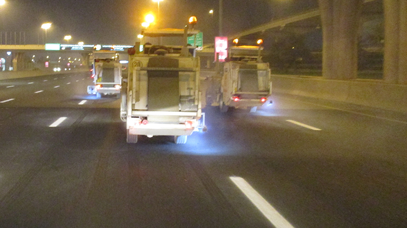 Byblos Roads Marking Team Hot-Applied White Machine Road Surfaces Marking Sheikh Zayed Road, Dubai